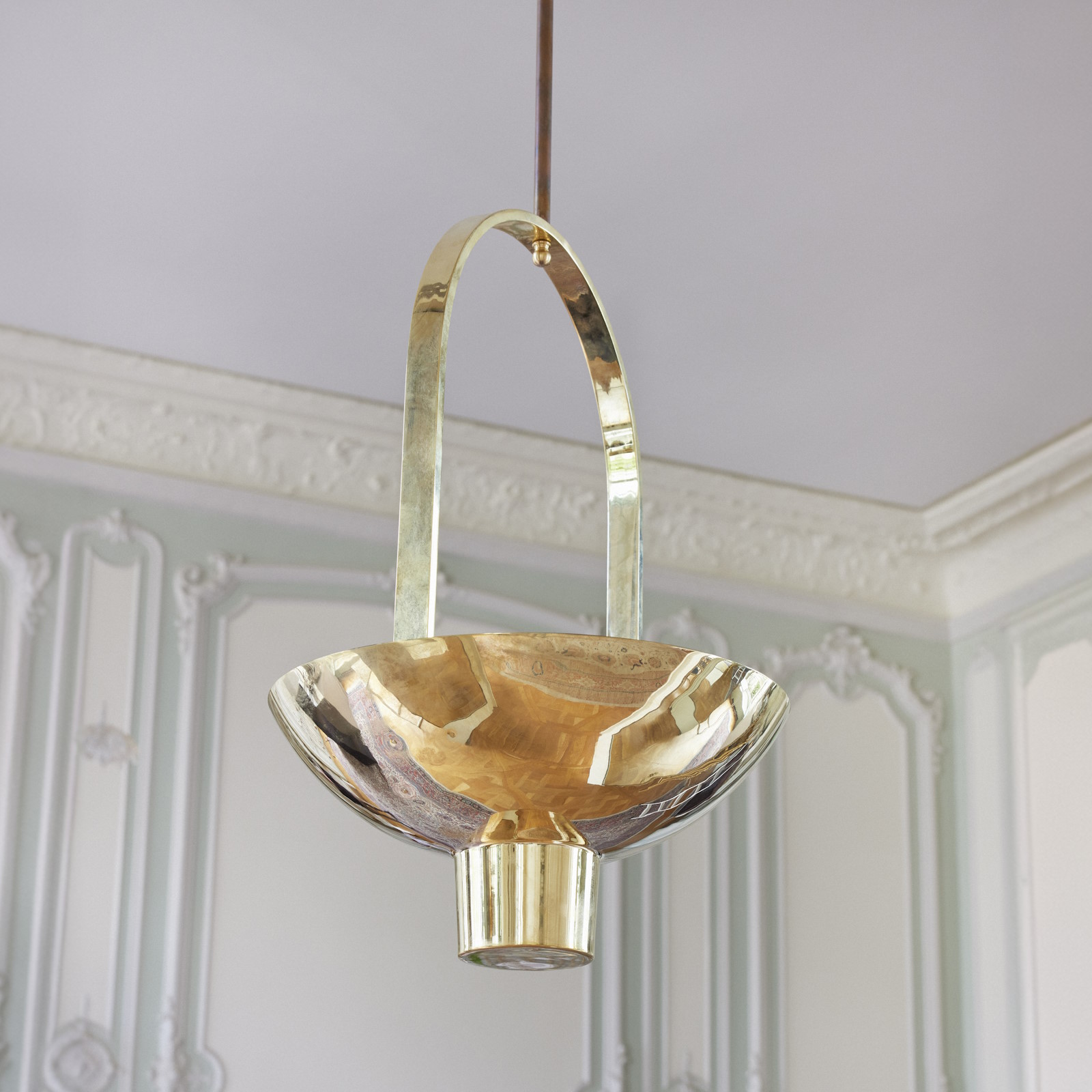 Hanging brass bowl lamp